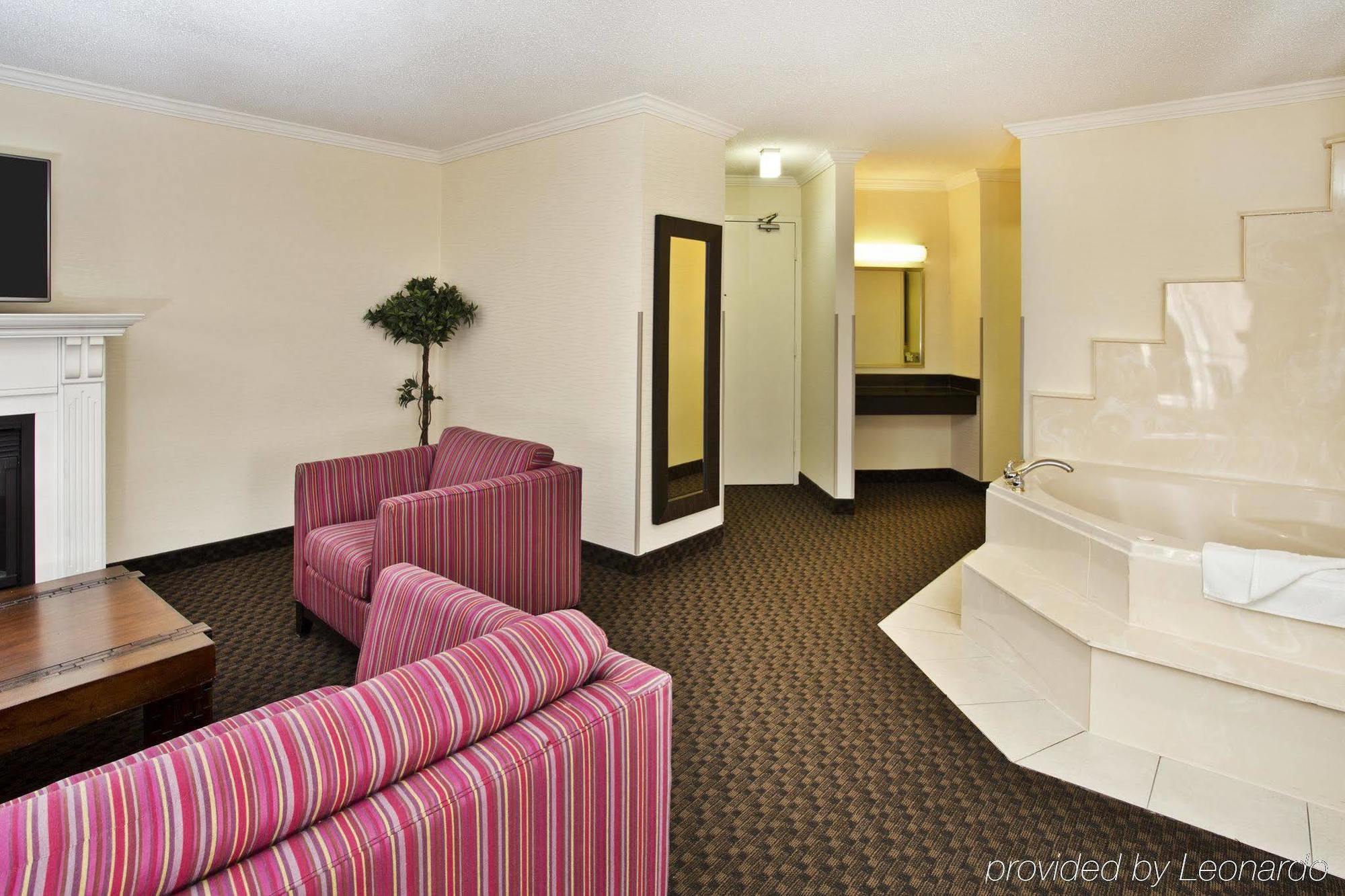 Radisson 3* Sudbury